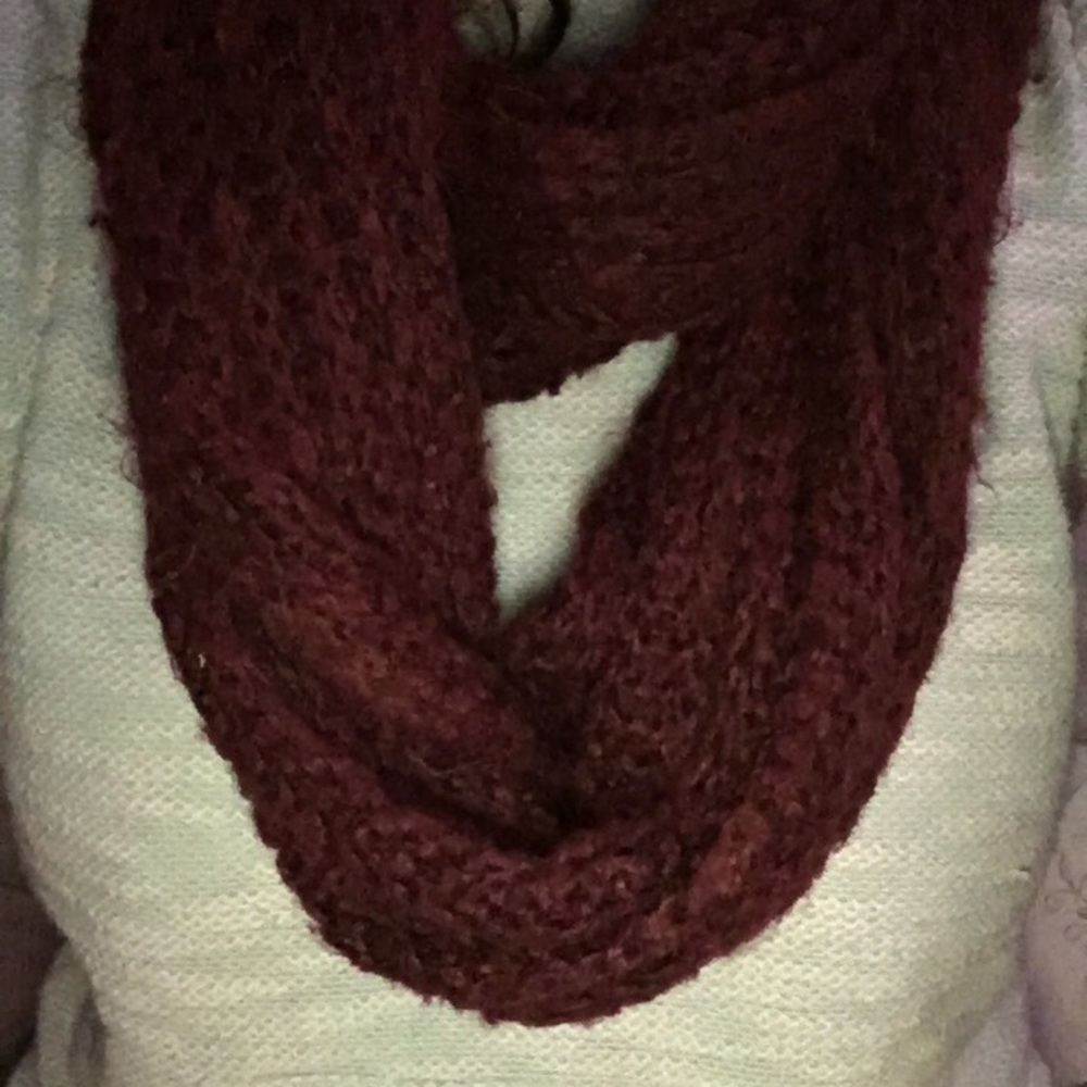 Scarf - Picture 2 of 2